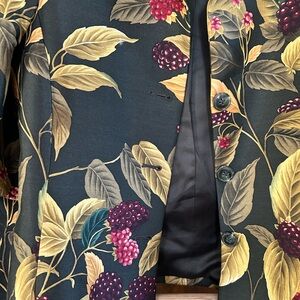 Linda Allard for Ellen Tracy silk blend blazer, like new, never worn